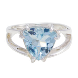 Genuine Gems Triangle Faceted Blue Topaz ring
